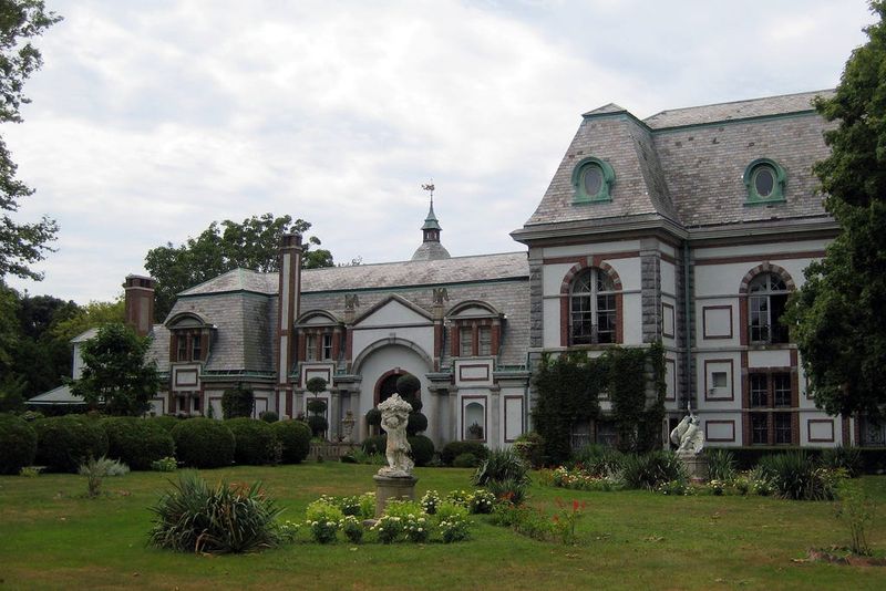 Belcourt Of Newport