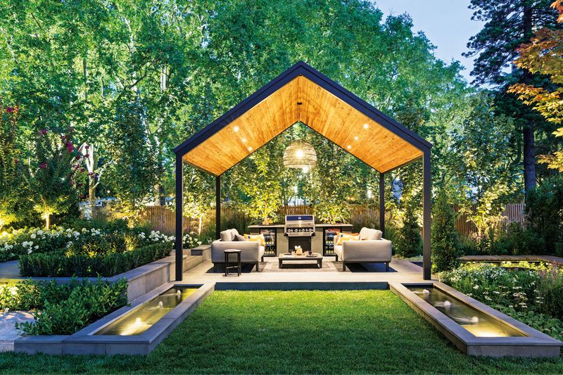 15 Top Tips For Creating Your Dream Backyard - Decor Hint Plan For Year-Round Enjoyment