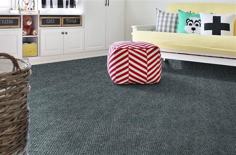 10 Home Features Port Saint Lucie Buyers Are Steering Clear Of (And 5 They've Totally Ditched Already) - Decor Hint Wall-To-Wall Carpeting