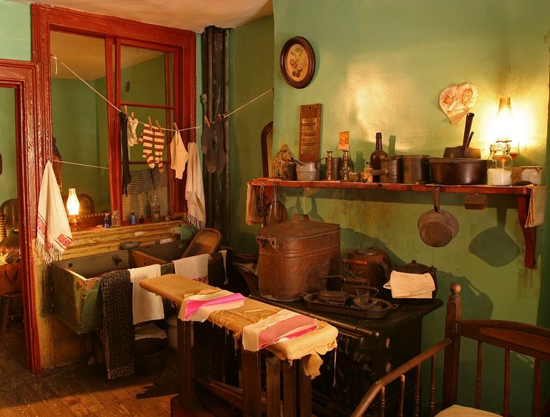 Travel Back In Time 15 Historic Homes Preserved Just As They Were - Decor Hint Tenement Museum Apartments – New York City, New York