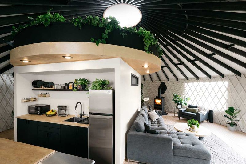 18 Of The Best Spacious Tiny Homes You'll Love - Decor Hint Circular Yurt Modern