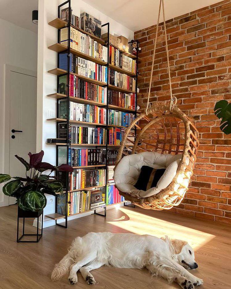 25 Corner Solutions That Turn Dead Space Into Your Favorite Spot - Decor Hint Corner Reading Nook