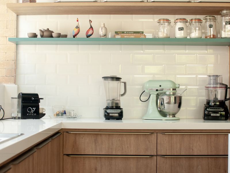 22 Items Designers Say Make Your Kitchen Look Cheap - Decor Hint Mismatched Appliances