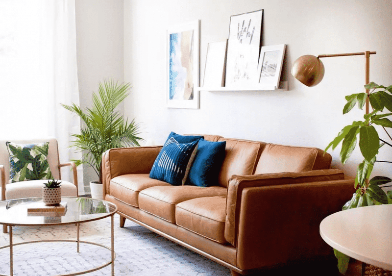 6 Timeless Sofa Shades That Work In Any Illinois Living Room And 6 To Skip - Decor Hint Caramel Leather: Aging Gracefully