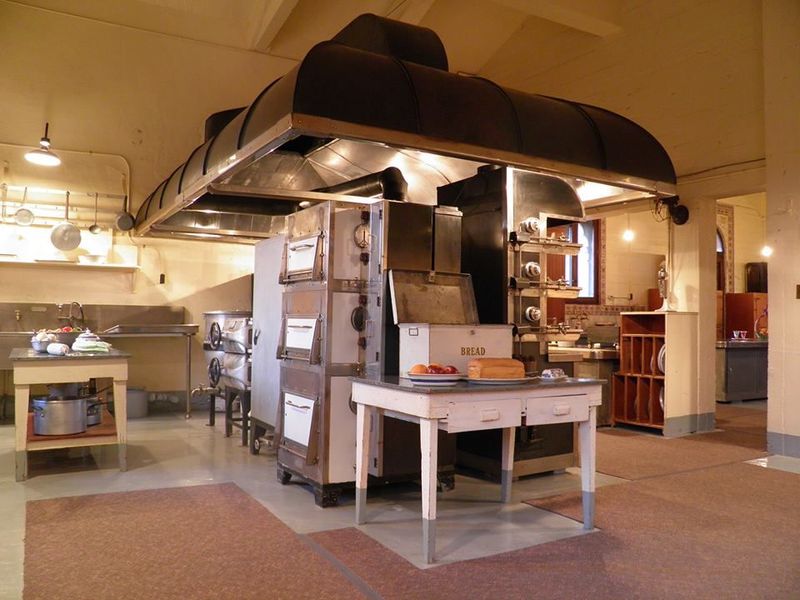 Step Inside Hearst Castle In California's Coastal Hills - Decor Hint Kitchen