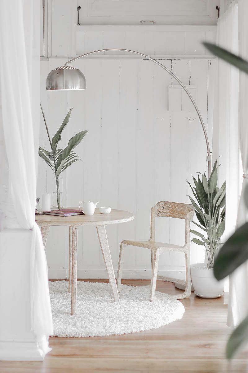 Designers Can’t Stand These 15 Trends In 2025 Here’s What To Do Instead - Decor Hint Overly Minimal Sterile Spaces (Out)