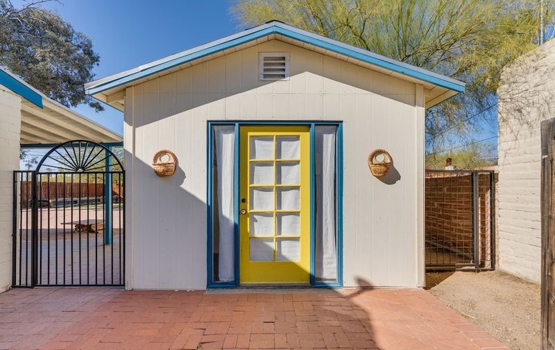 Tucson's Changing Architecture: 17 House Designs Likely To Fade By 2030 - Decor Hint Small Windowed Casita Additions