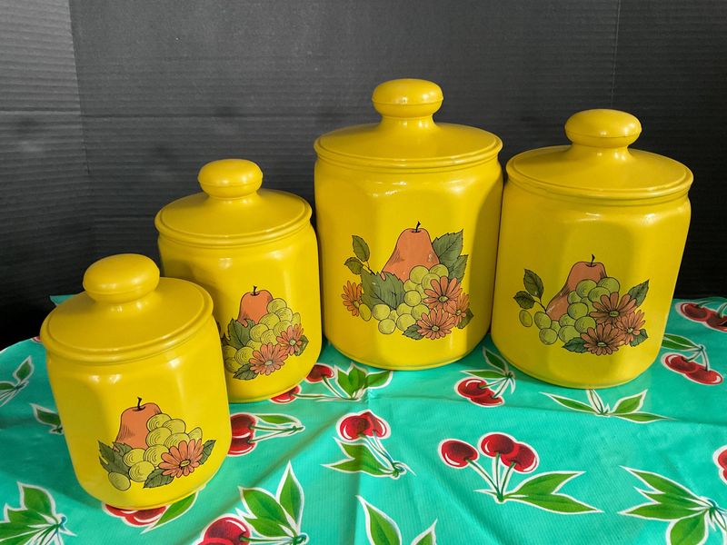 Retro Kitchen Canisters