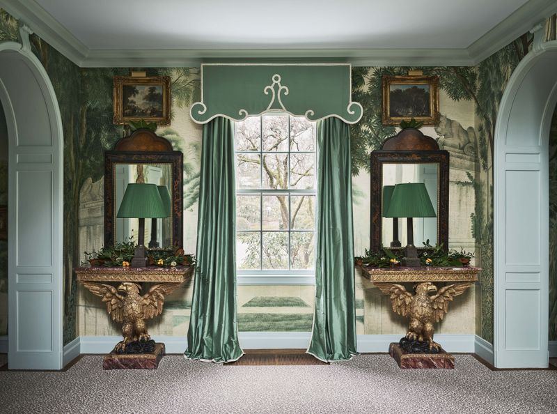 5 Home Features Alpharetta Buyers Are Starting To Avoid + 7 They Have Already Skipped - Decor Hint Ornate Heavy Draperies