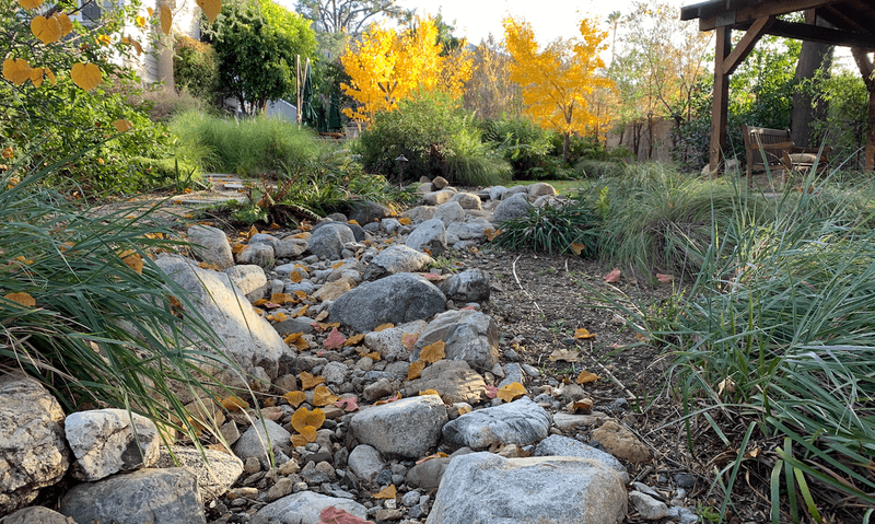 These 6 Arizona-Inspired Designs Are Changing The Look Of Virginia Yards - Decor Hint Meandering Dry Creek Beds