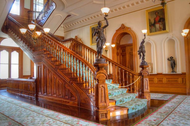 Visit Iolani Palace In The Heart Of Honolulu, Hawaii - Decor Hint Grand Hall