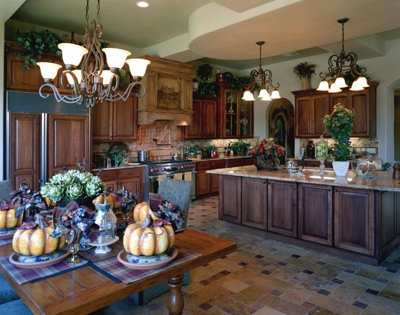 12 Kitchen Eyesores Designers Can't Stand (And 10 Features They Actually Love) - Decor Hint Faux Tuscan Decor