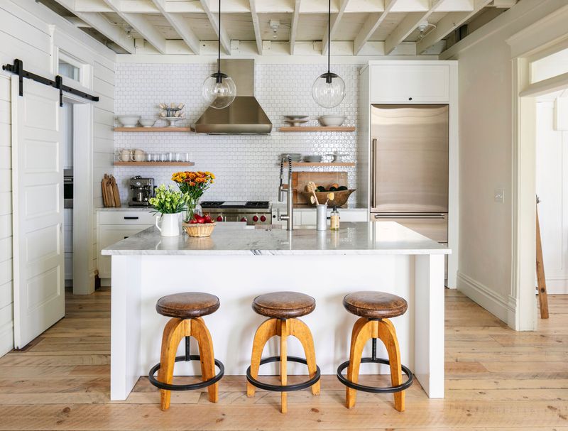 FADING: Industrial Farmhouse Overload