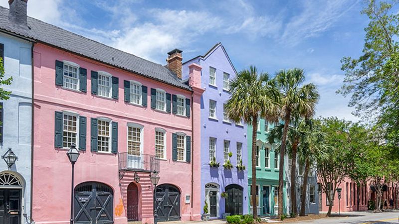 7 Timeless Facade Trends From Historic Charleston, South Carolina - Decor Hint Pastel Color Palettes With Contrasting Trim