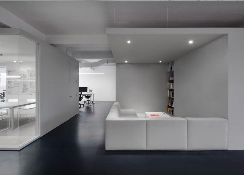 19 Unrealistic HGTV Projects That Would Never Work In Lubbock Homes - Decor Hint Minimalist, Ultra-Modern Designs