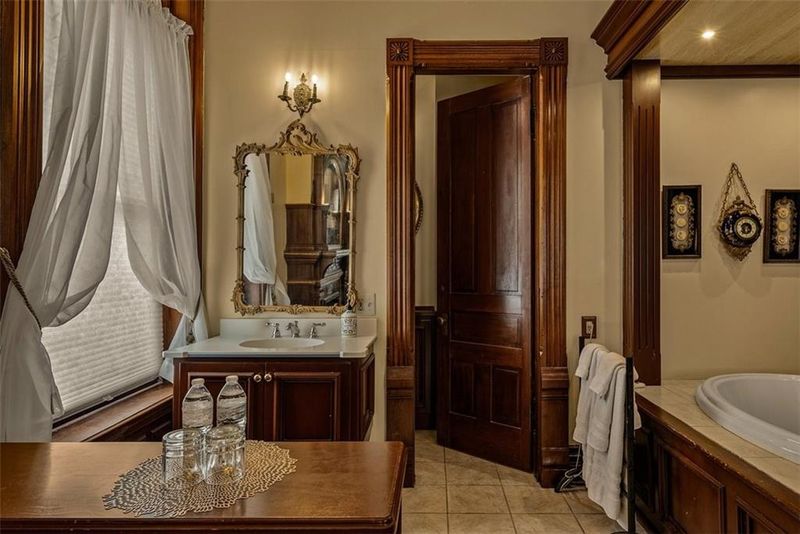 Take A Peek Inside This Stunning 1885 Brick Estate In Saint Joseph - Decor Hint Copper Bathtub Imported From Paris Remains Fully Functional