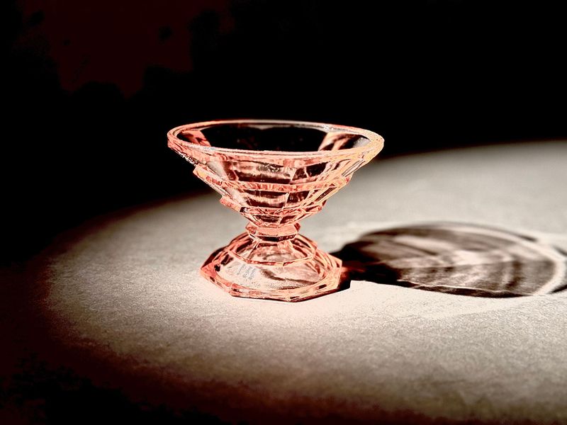 Indiana's Collectibles Market Faces Change With 14 Items Losing Value Fast And 6 Now Practically Worthless - Decor Hint Depression Glass