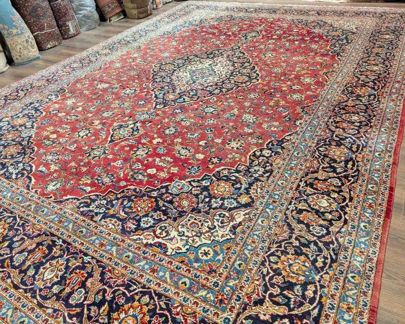 8 Antique Pieces That'll Increase In Value In 2025 And 8 That Will Decrease - Decor Hint Vintage Persian Rugs: Woven Gold