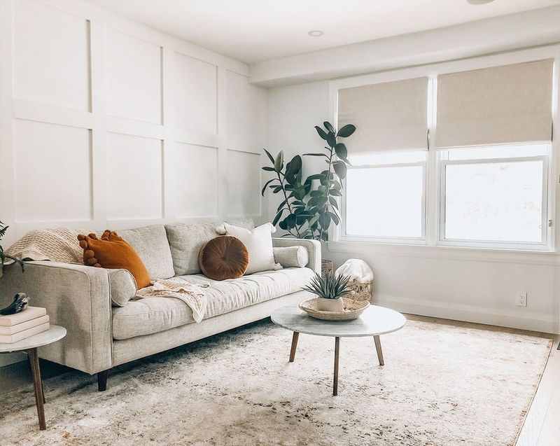 Maximize Your Space 13 Stylish Designs For Small Living Rooms - Decor Hint Minimalist Window Treatments