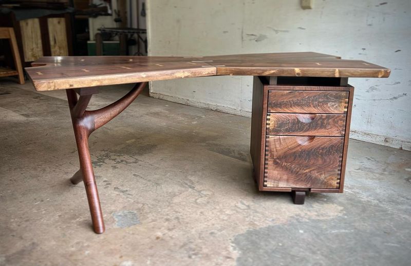 North Carolina Antique Finds That Are Quietly Gaining Value - Decor Hint Appalachian Handcrafted Furniture
