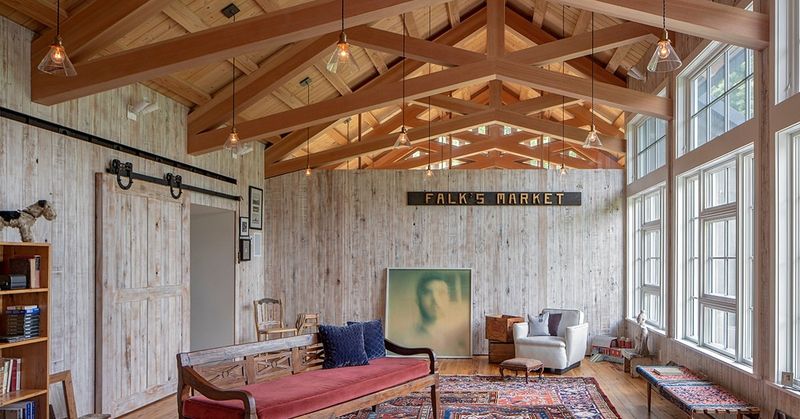 8 Pieces In Montana Homes That Lost Worth Fast And 3 That Had None From The Start - Decor Hint Themed Room Conversions