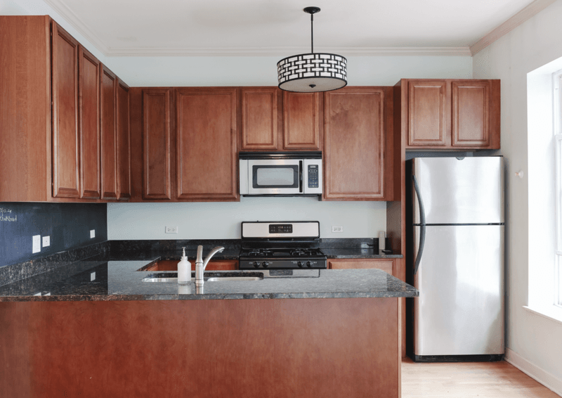 19 Fixtures That Instantly Date Your Kitchen - Decor Hint Cherry Cabinets With Black Granite