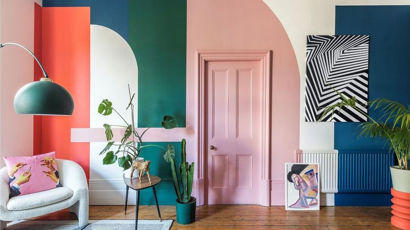 6 Summer Home Decor Trends Designers Love For 2025 - Decor Hint Hyper-Saturated Color Blocking