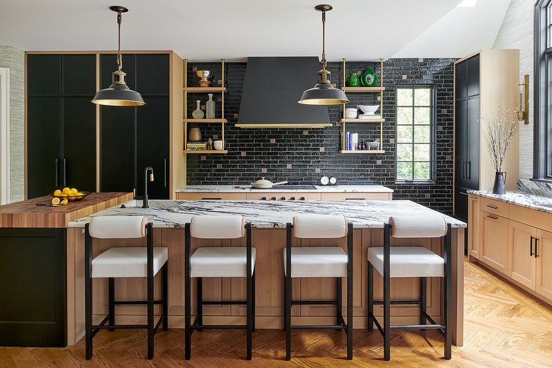 25 Old Fashioned '80s Kitchen Cabinet Trends That Everyone Wants In 2025 - Decor Hint Decorative Range Hood Cabinets