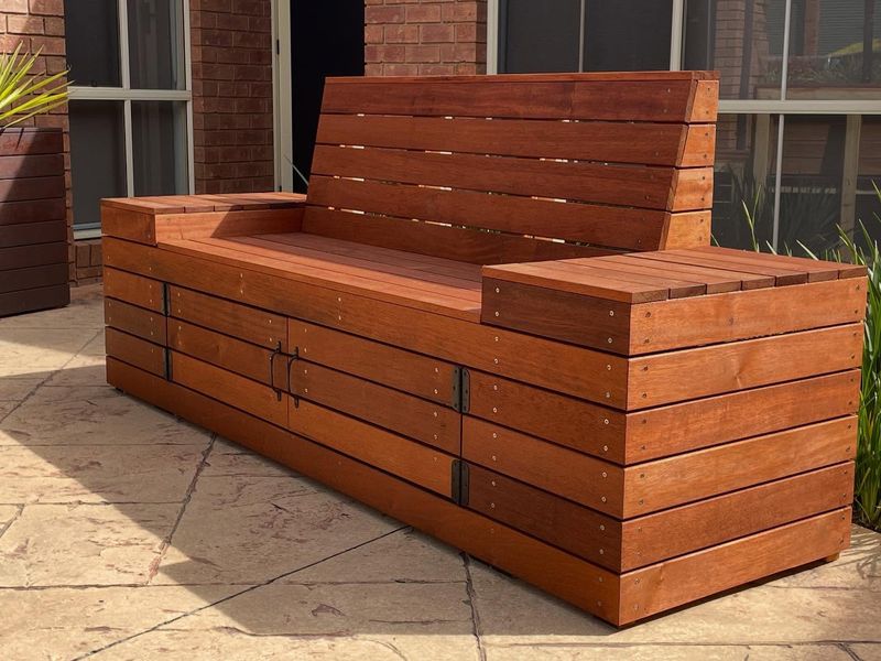 The Most Enchanting Outdoor Setups You'll See Around Oregon Streets - Decor Hint Wooden Benches with Built-in Planters
