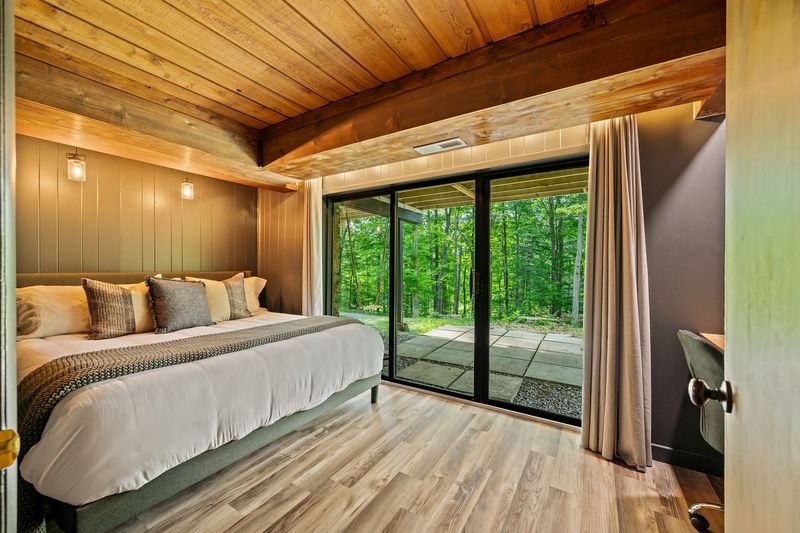 Indiana's Top 9 Homes Increasing In Price, Especially Those With Spacious Master Bedrooms - Decor Hint Brown County Retreat Properties