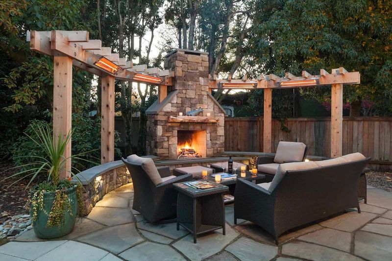 Fire Pits And Fireplaces