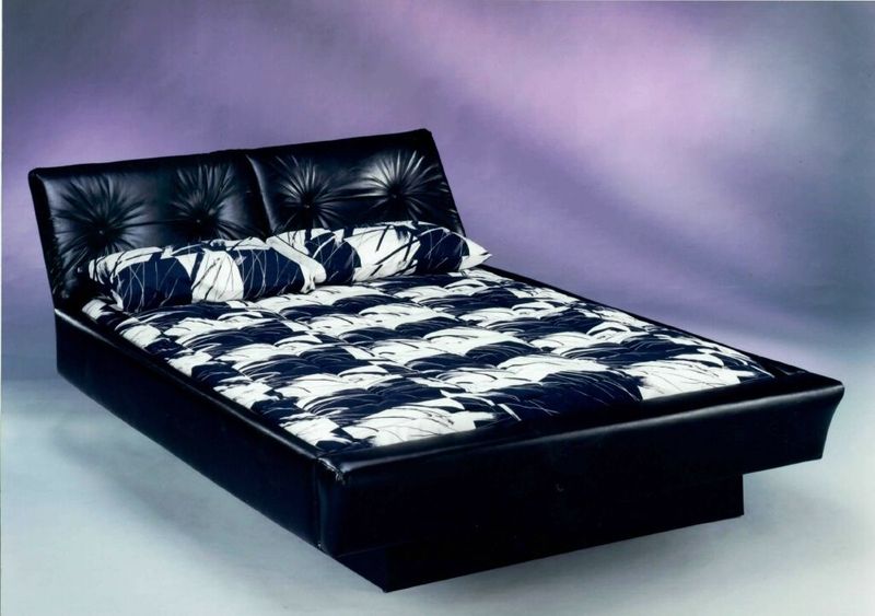 Collectors Take Note 8 Home Antiques Worth Holding Onto, And 8 To Let Go - Decor Hint Waterbeds (Let Go)