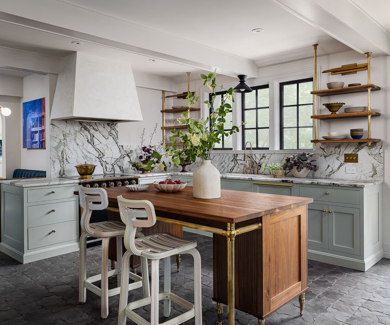 8 Kitchen Renovation Moves That Make Designers CRINGE - Decor Hint Skimping On Lighting