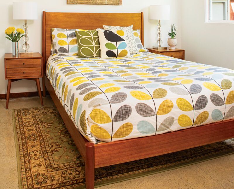 16 Bright Home Decor Picks To Chase Away Boredom - Decor Hint Colorful Bedspreads Or Duvets