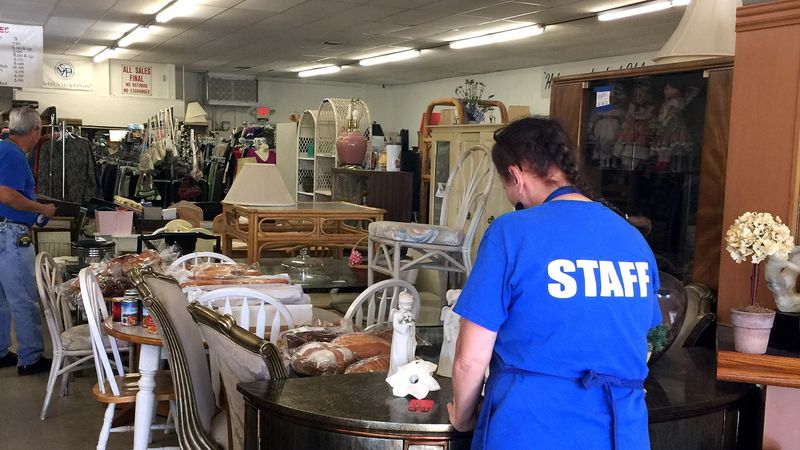 Build Relationships With Store Staff