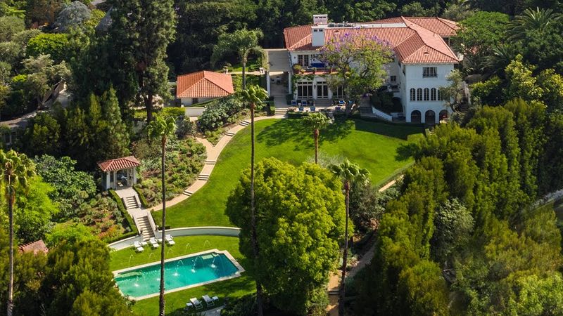 From Miami To Beverly Hills 23 Estate Sales That Just Rocked The Market - Decor Hint Villa Olivia