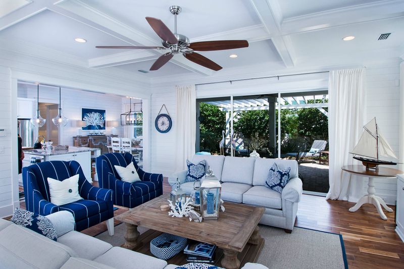 These 11 Coastal-Inspired Designs Are Giving New York Homes A Fresh Look - Decor Hint Nautical Blue and White Color Schemes