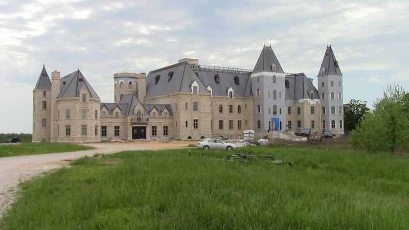 10 Biggest Houses That You Will Find In The US - Decor Hint Pensmore: Missouri's Concrete Giant