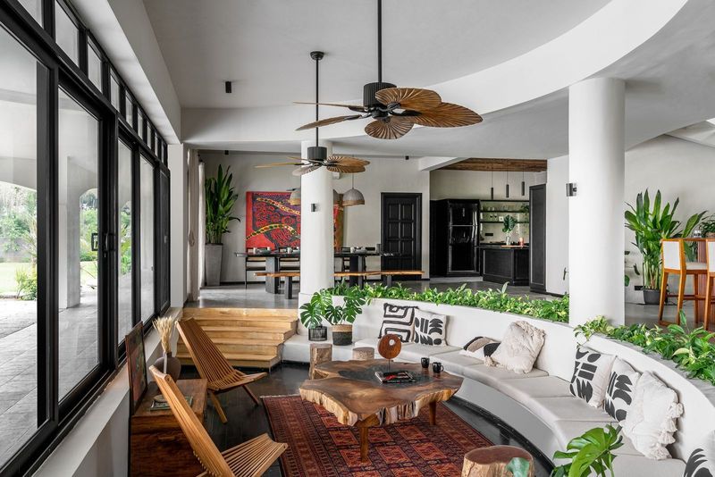 20 Retro Finds That Are Back In Style For Today's Homes - Decor Hint Conversation Pits