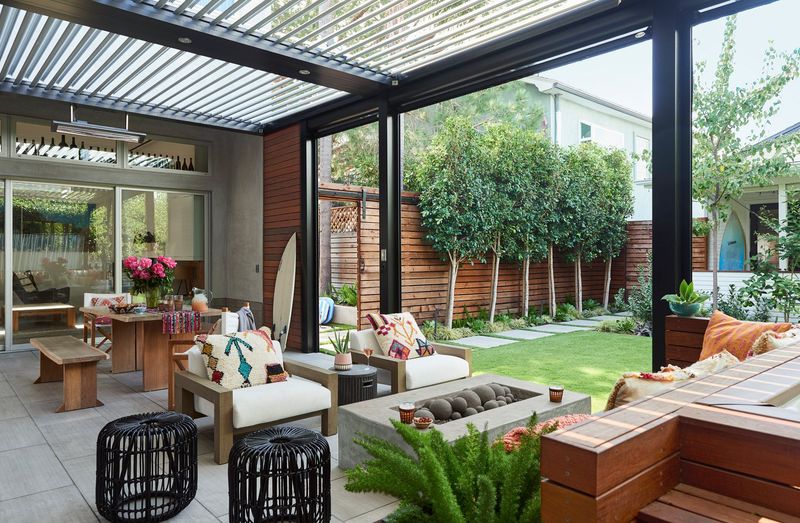 17 American Home Styles That Will Be Considered Obsolete By 2030 - Decor Hint Lack of Outdoor Living Integration