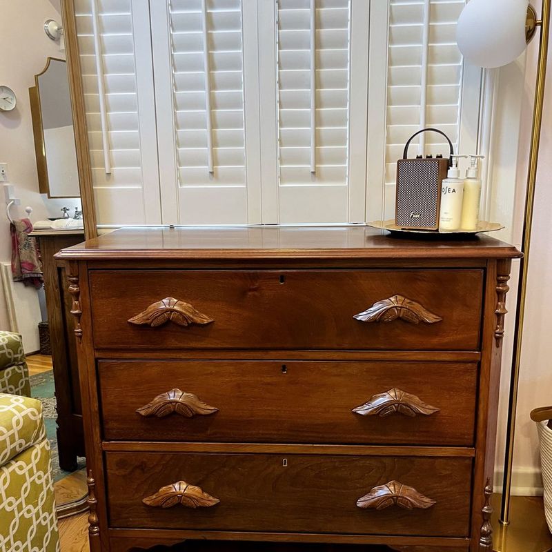 15 Insider Tips On What To Look For While Thrifting In Portland - Decor Hint Dressers With Restoration Potential