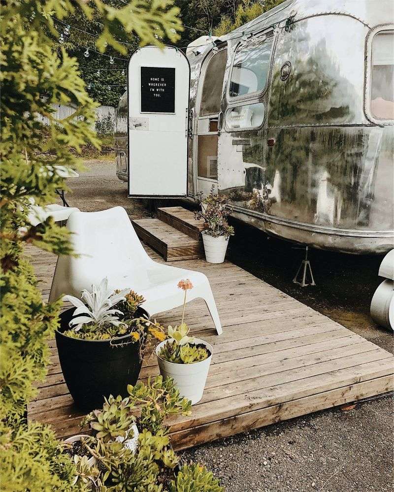 Vertical Trailer Conversion Home