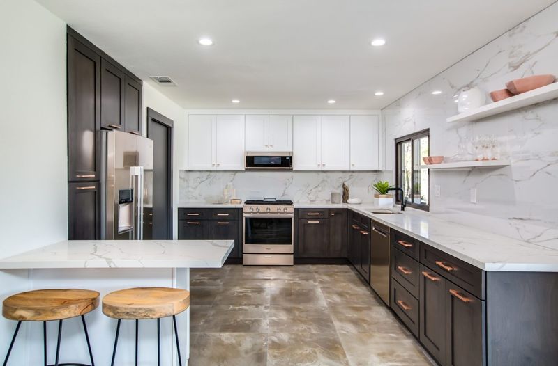 Top 12 Kitchen Colors America Loves Most! - Decor Hint Two-Tone Combinations