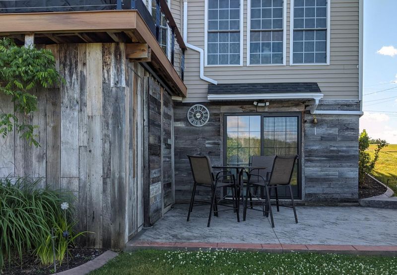 Weathered Wood Accents