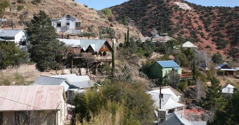 12 Arizona Homes Facing Market Challenges - Decor Hint Mining Subsidence Risk in Bisbee