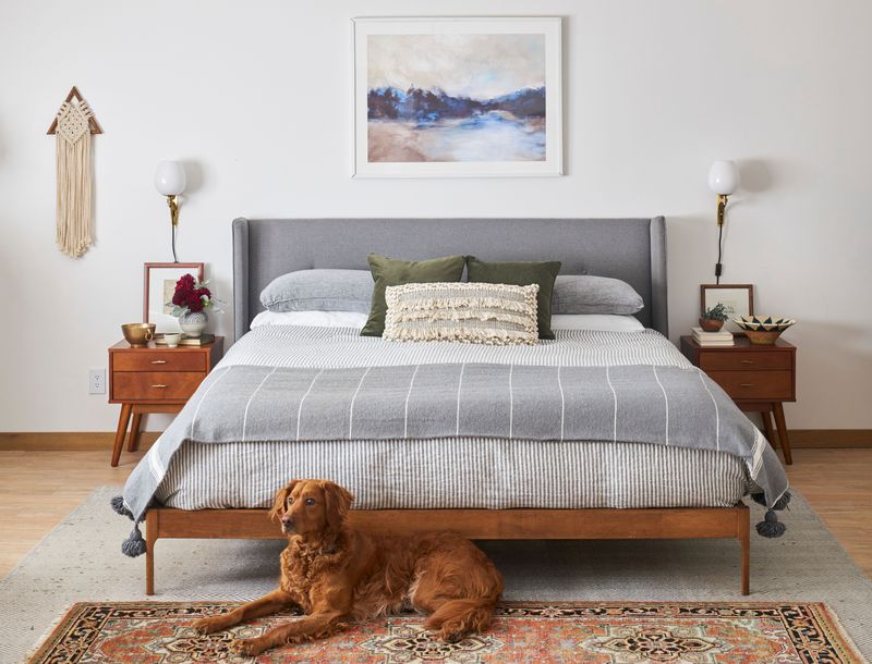 These 22 Bedroom Rug Ideas Complete The Perfect Sanctuary - Decor Hint Low-Pile Flatweave Rugs