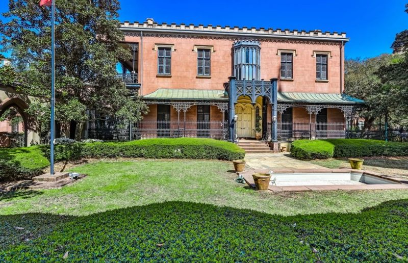 9 Georgia Mansions With Classic Hollywood-Inspired Style - Decor Hint Green-Meldrim House: Savannah's Civil War Showpiece
