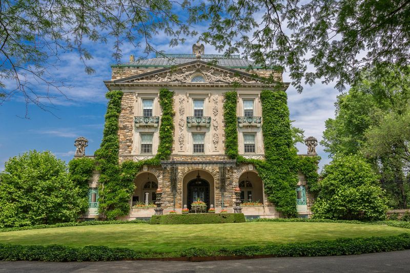 From Vanderbilts To Rockefellers: 8 Opulent Mansions Of The Hudson Valley And Upstate New York - Decor Hint Rockefeller Hudson Valley Residences