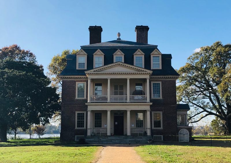 Inside 22 Historic Virginia Homes That Feel Frozen In Time - Decor Hint Forgotten Jefferson-era Estate: Coastal Virginia's Hidden Gem