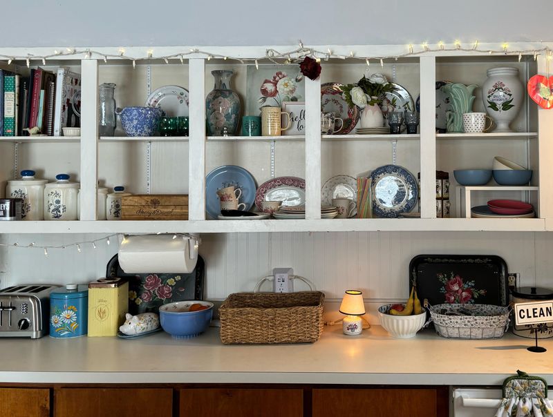 10 Items That Make Your Kitchen Look Cheap (Plus 10 That Do The Complete Opposite), According To Designers - Decor Hint Visible Appliance Collection